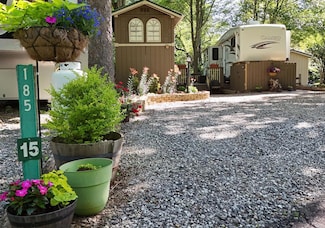 185 Choestoe Valley Cir, Blairsville, GA 30512