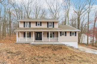 94 Ridge Rd, Hackettstown, NJ 07840