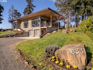 8331 NE Worden Hill Rd, Dundee, OR 97115