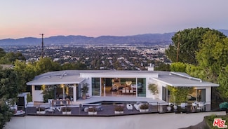 11472 Laurelcrest Rd, Studio City, CA 91604