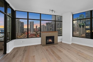 700 W E St Unit 1604, San Diego, CA 92101