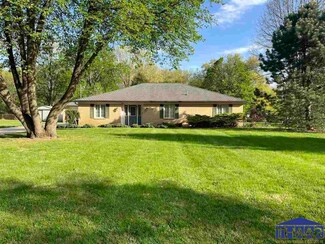 369 Woodbine, Terre Haute, IN 47803