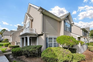 2453 Old Greenbrier Rd Unit 124, Chesapeake, VA 23325