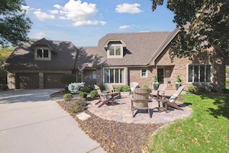815 Alvarado Ln N, Plymouth, MN 55447