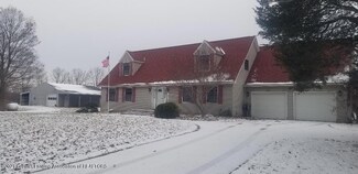 10725 Rossman Hwy, Eaton Rapids, MI 48827