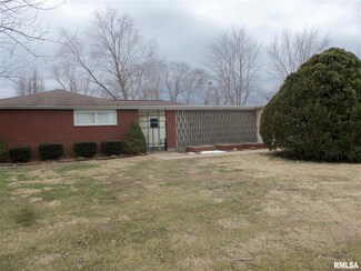 13522 Bowling Alley Rd, Benton, IL 62812