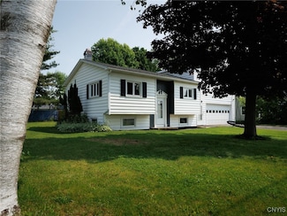 17535 Becky Ln, Adams, NY 13605