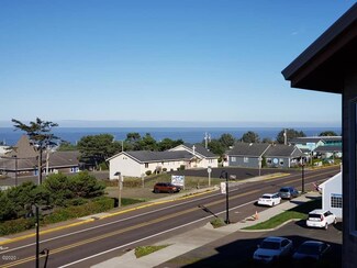 501 Center Way, Yachats, OR 97498