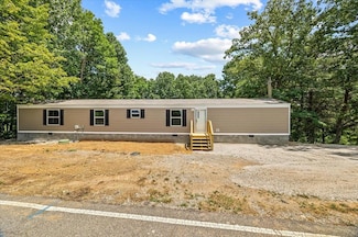 814 Old Dunlap St, Spencer, TN 38585