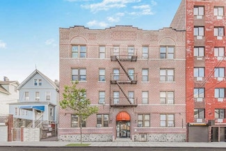 724 E 216th St Unit 5C, Bronx, NY 10467