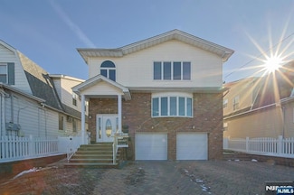 54 Devon St, North Arlington, NJ 07031