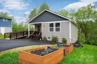 2 Rosecrest Ct, Woodfin, NC 28804