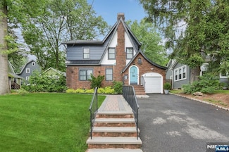 17 Lowell Ave, West Orange, NJ 07052