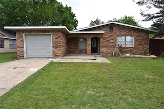 523 E Ridgewood Dr, Garland, TX 75041