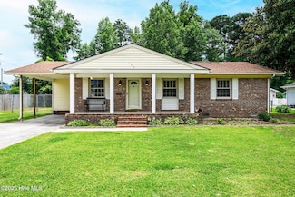 103 Elizabeth St, Havelock, NC 28532