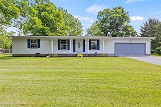 1372 Canandaigua Rd, MacEdon, NY 14502