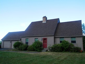 385 Prospect St, Franklin, NH 03235