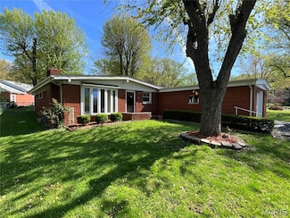 805 Willoway Ave, East Alton, IL 62024
