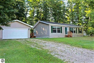 131 N Wood Meadows Dr, Buckley, MI 49620