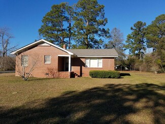162 W Willow Creek Ln, Mc Rae, GA 31055