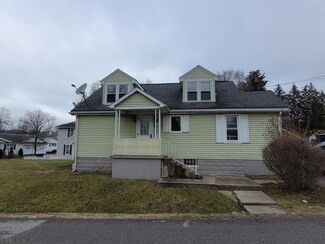 194 Apple St, Duncansville, PA 16635