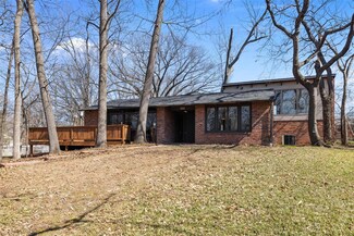 1122 Dunwoody Dr, Saint Louis, MO 63122