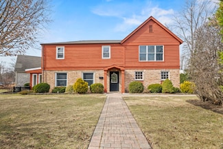 816 E Mayfair Rd, Arlington Heights, IL 60005