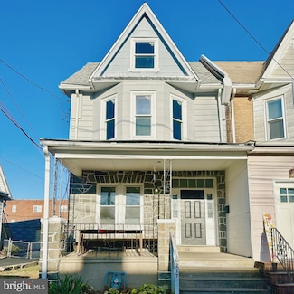 217 Lincoln Ave, Darby, PA 19023