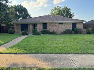 1411 Meadow Glen St, Richardson, TX 75081