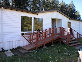 2205 Holben Rd, Crescent City, CA 95531