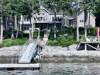 258 Gun Point Rd, Harpswell, ME 04079