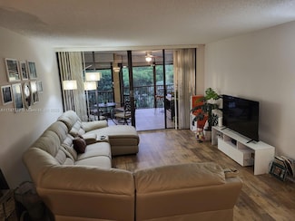 2810 N 46th Ave Unit F462, Hollywood, FL 33021