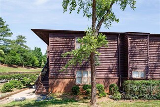 8031 Cedar Glen Dr, Charlotte, NC 28212