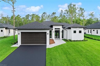 3324 27th Ave NE, Naples, FL 34120