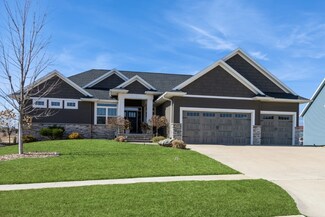 533 Eastview Ave, Marion, IA 52302