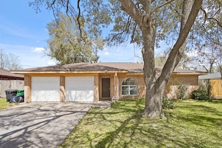 135 Mill Stream Ln, Houston, TX 77060