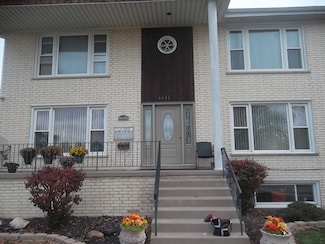 4601 Forest Ave Unit 2S, Brookfield, IL 60513