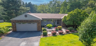 842 N 400 E, Valparaiso, IN 46383