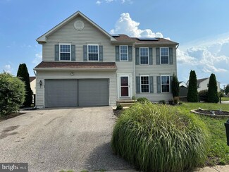 89 W Braeburn Dr, Smyrna, DE 19977
