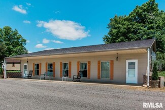 23700 Drake Rd, Creal Springs, IL 62922
