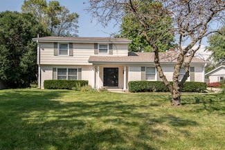 8725 N Fielding Rd, Milwaukee, WI 53217