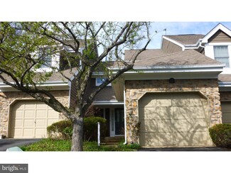 11 Briarwood Ct, Princeton, NJ 08540