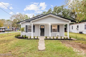 988 Landry St, Breaux Bridge, LA 70517
