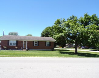 215 Bluebird Ct, Lawrenceburg, KY 40342