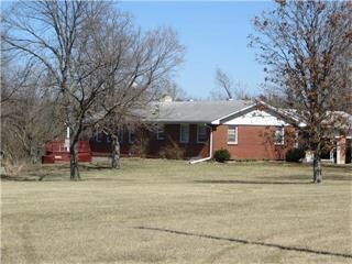 715 W 8th St, Edgerton, KS 66021