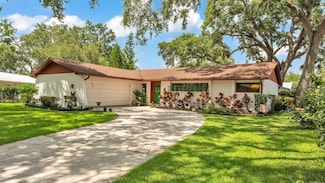527 Duchess Dr, Lakeland, FL 33803