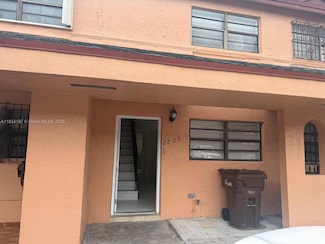 2225 W 53rd Place Unit 2225, Hialeah, FL 33016
