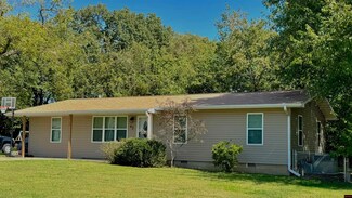43 Su Ln, Mountain Home, AR 72653