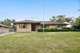 1321 East St, Crete, IL 60417