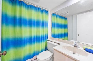 2740 SW 15th St, Deerfield Beach, FL 33442